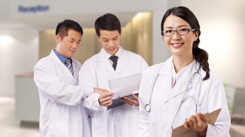孕前体检报告的生成过程主要包括以下几个步骤：